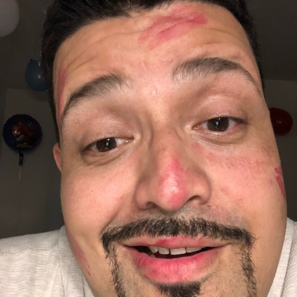 Meet your Posher, Yamil - Picture 1 of 1